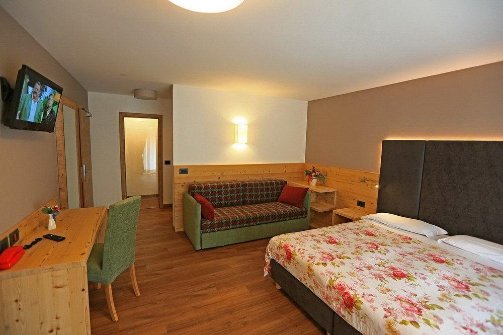 Hotel San Giovanni Виго-ди-Фасса Экстерьер фото